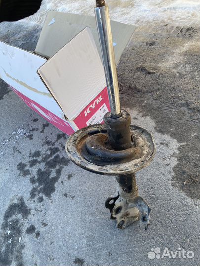 Амортизаторы Camry 50