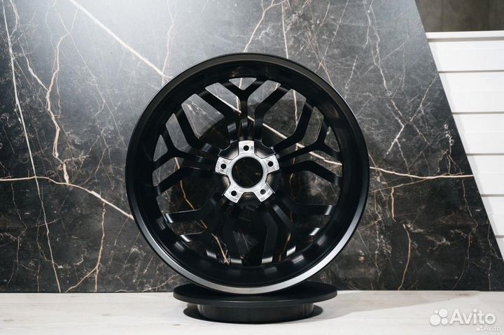 Кованные диски R22 Lamborghini Urus