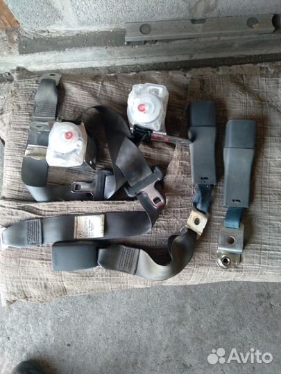 Ремни безопасности Toyota Prius