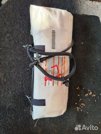 Подушка безопасности в сиденье левая Nissan Juke