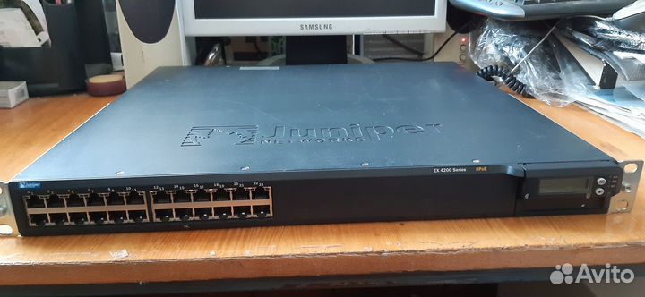 Коммутатор Juniper EX4200-24T Gigabit + 8 PoE
