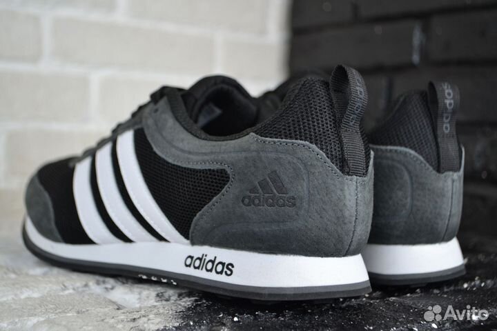 Кроссовки adidas