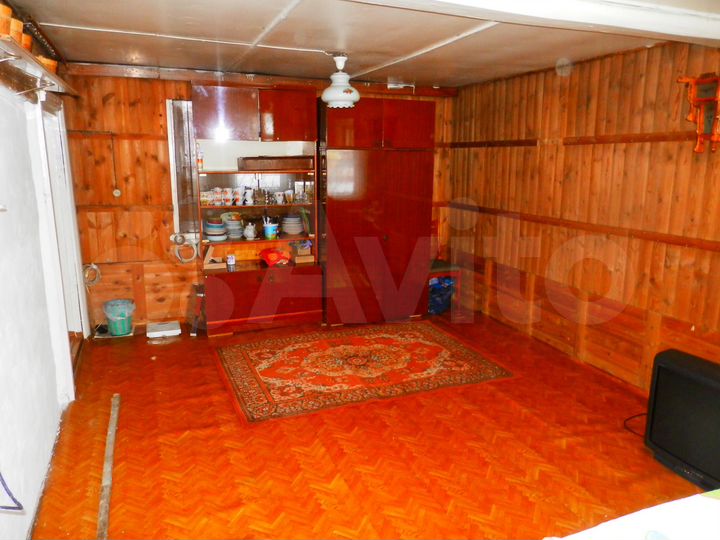 Дом 32,6 м² на участке 18 сот.