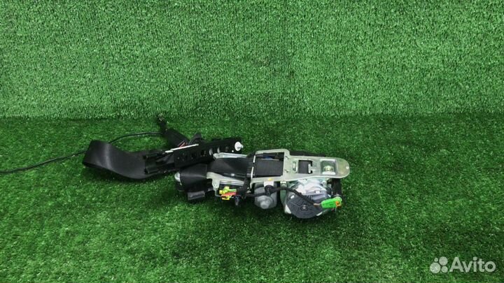 Ремень безопасности передний правый Mercedes-Benz