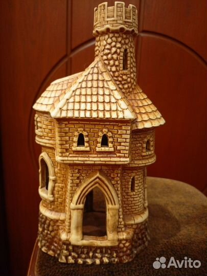 Замок для аквариума