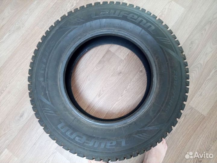 Laufenn I Fit Ice LW 71 205/75 R15