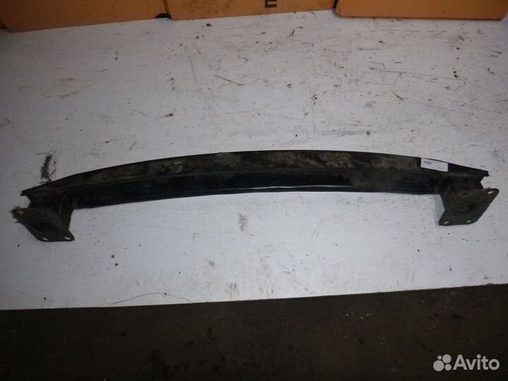 Усилитель заднего бампера Volkswagen touareg 2002