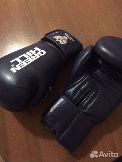 Боксерские перчатки 10 oz green hill