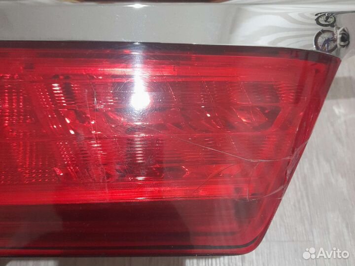 Продам оригинал задний фонарь лев toyota camry V55