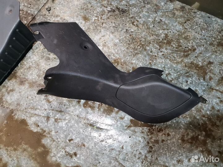 Обшивка багажника Ford Focus III (2011—2015)