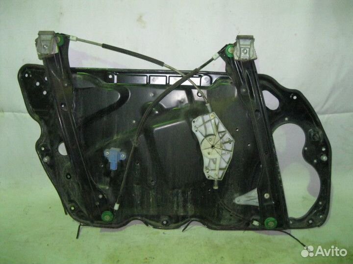 Стеклоподъемник электр. передний правый VW Passat