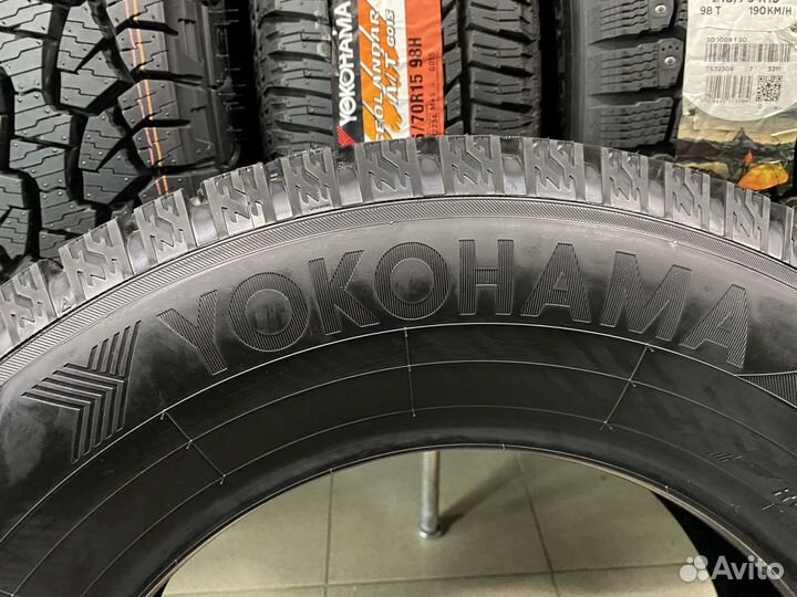 Yokohama Ice Guard IG55 215/70 R16 100T
