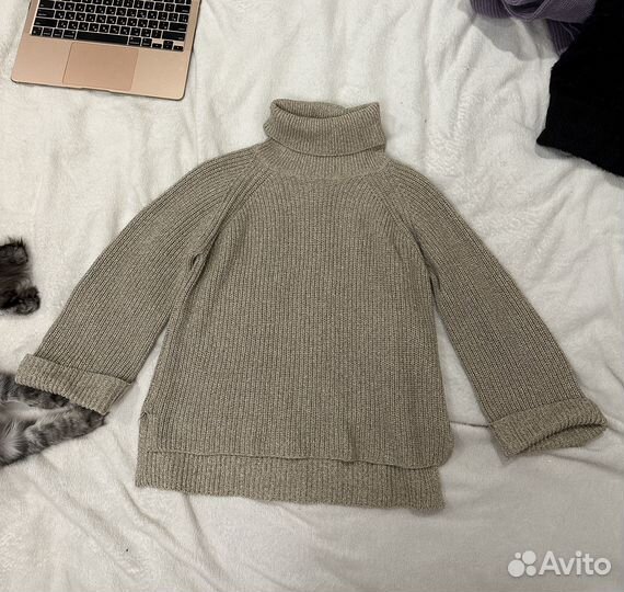 Свитер женский