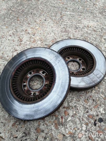 Тормозные диски переднии на Генезис