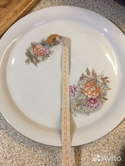 Супница с тремя салатницами