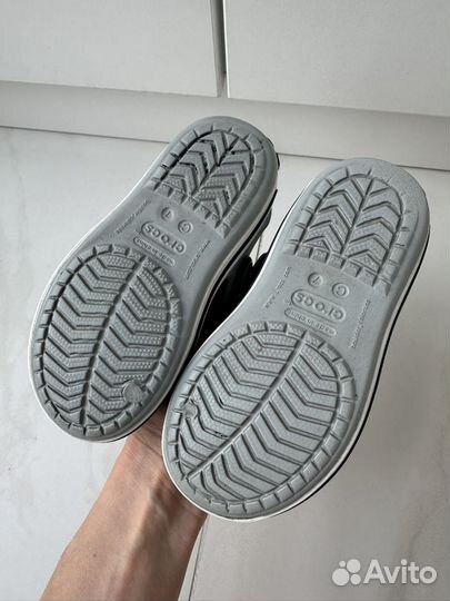 Сандалии crocs детские с7 23 размер