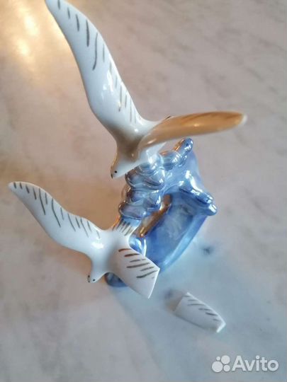 Статуэтка старинная. ссср. Откололся кончик крыла