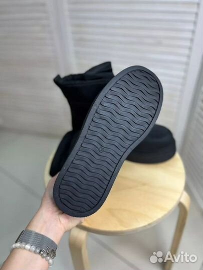 Дутики женские зимние 42р