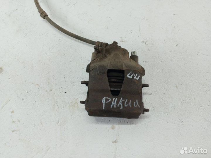 Суппорт передний правый Skoda Fabia 1.2 cgpa 2010