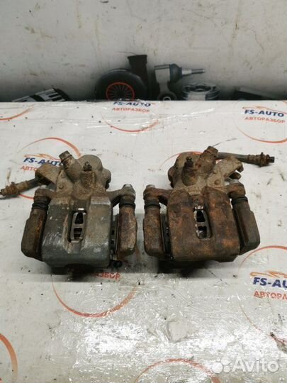 Суппорт тормозной задний Suzuki Sx4 1.6 M16A 2012