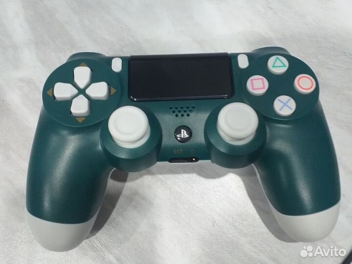 Джойстик Sony PS4