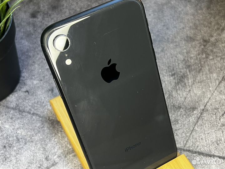 iPhone Xr, 64 ГБ