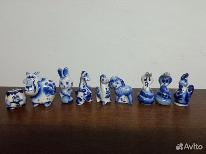 Фигурки. Гжель