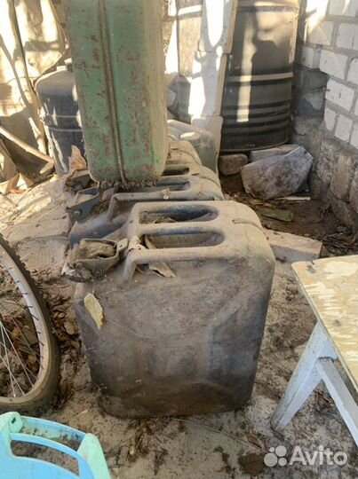 Канистры металлические