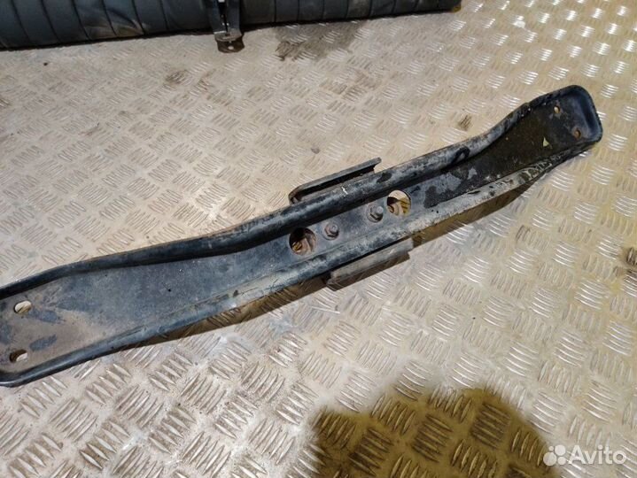 Подушка кпп Nissan Terrano whyd21 VG30E 1995