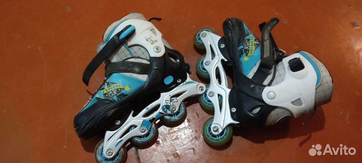 Роликовые коньки