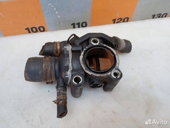 Корпус термостата Ford Focus 1 2.0 2004