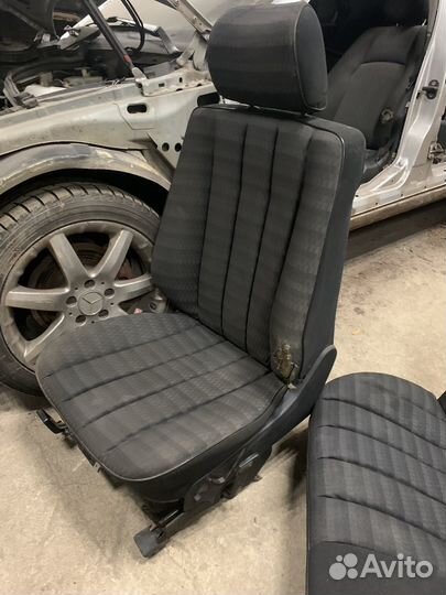 Сиденья Mercedes w201 190