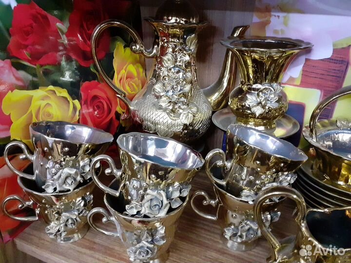 Два золотых сервиза