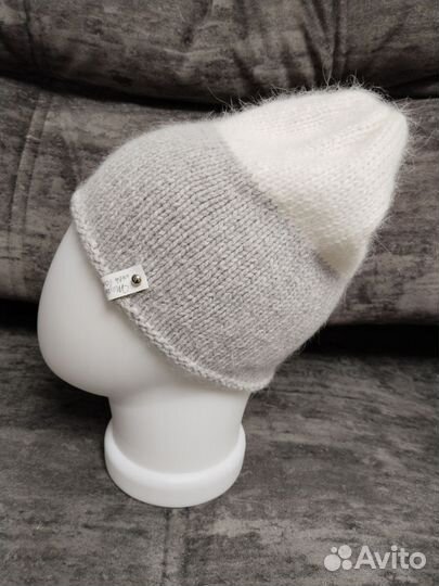 Шапка женская вязаная ручной работы