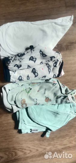 Вещи на мальчика с рождения и до 9 месяцев