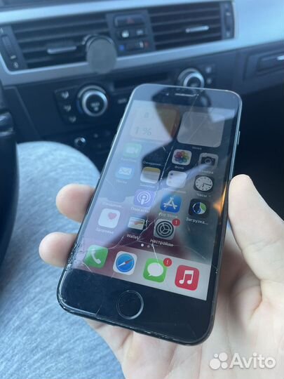 iPhone 7, 32 ГБ