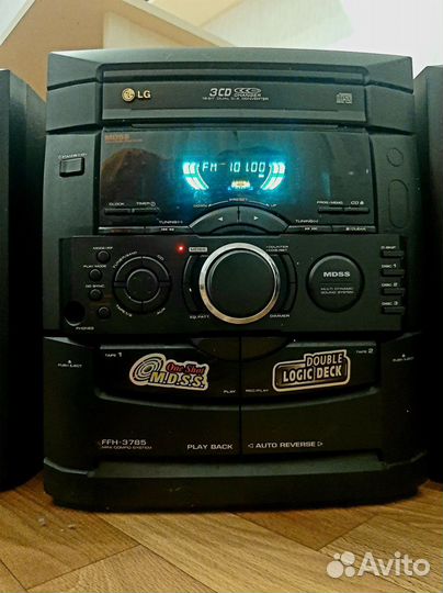 Музыкальный центр