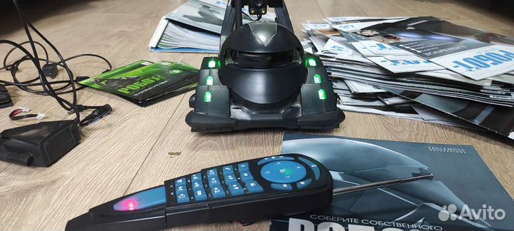 Робот шпион от Eaglemoss игрушка конструктор