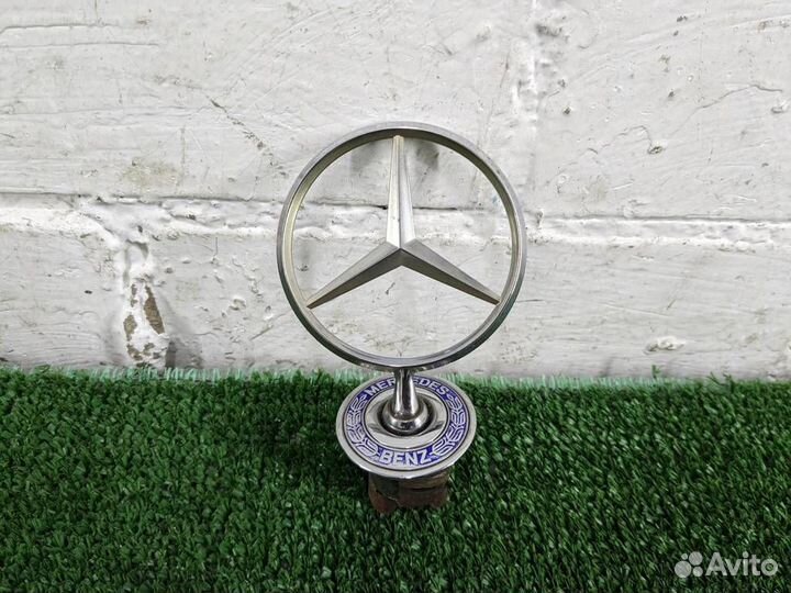 Эмблема Mercedes Benz E-class W211 2004