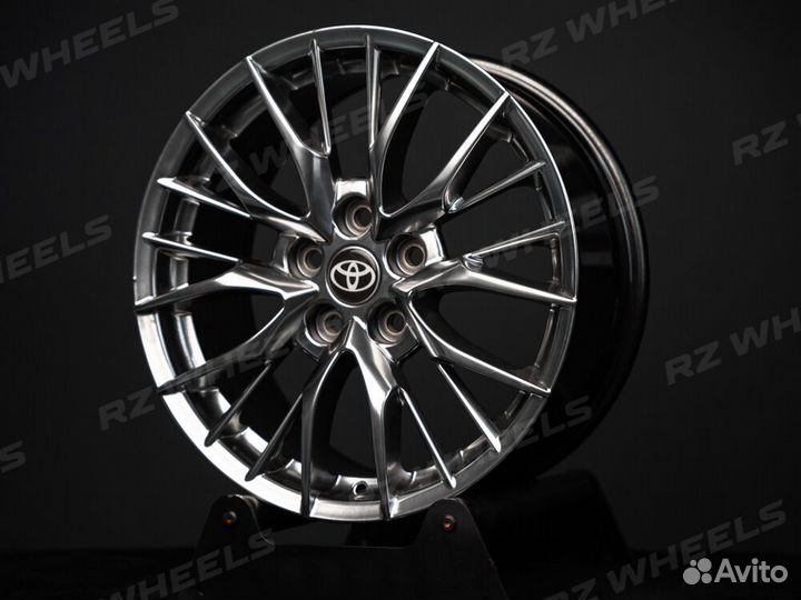 Диски на Toyota Corolla R17 5x114.3