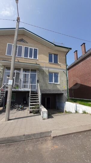 4-к. квартира, 158 м², 2/2 эт.