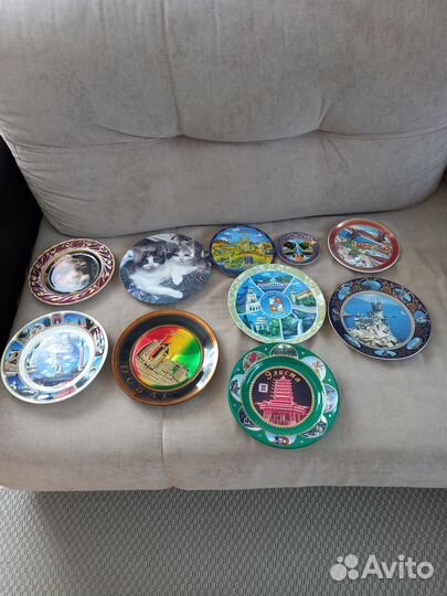 Сувенирные тарелки из разных стран