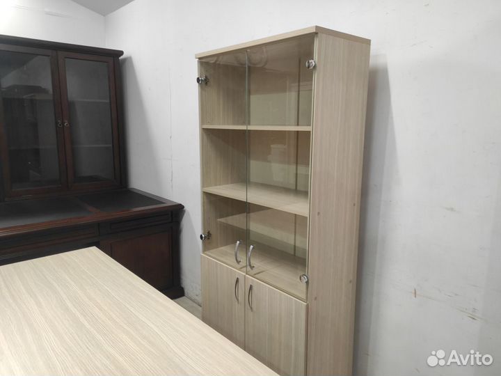 Кабинет руководителя (4 предмета).Лидер. Новый