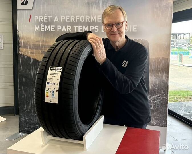 Bridgestone Turanza 6 275/45 R21