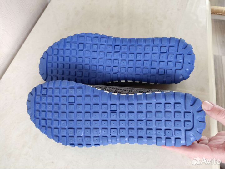 Кроссовки унисекс 41р