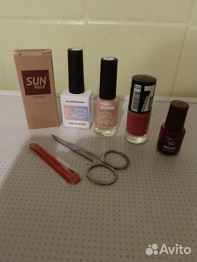 Гель -лак для ногтей, праймер, лаки, ножницы