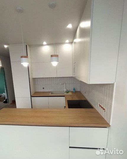 Кухня в студию на заказ