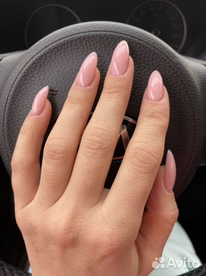 Мастер маникюра и педикюра