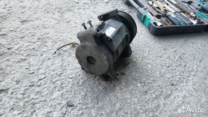 Компрессор кондиционера Тойота Прадо 90