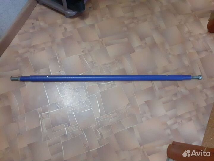 Турник распорный